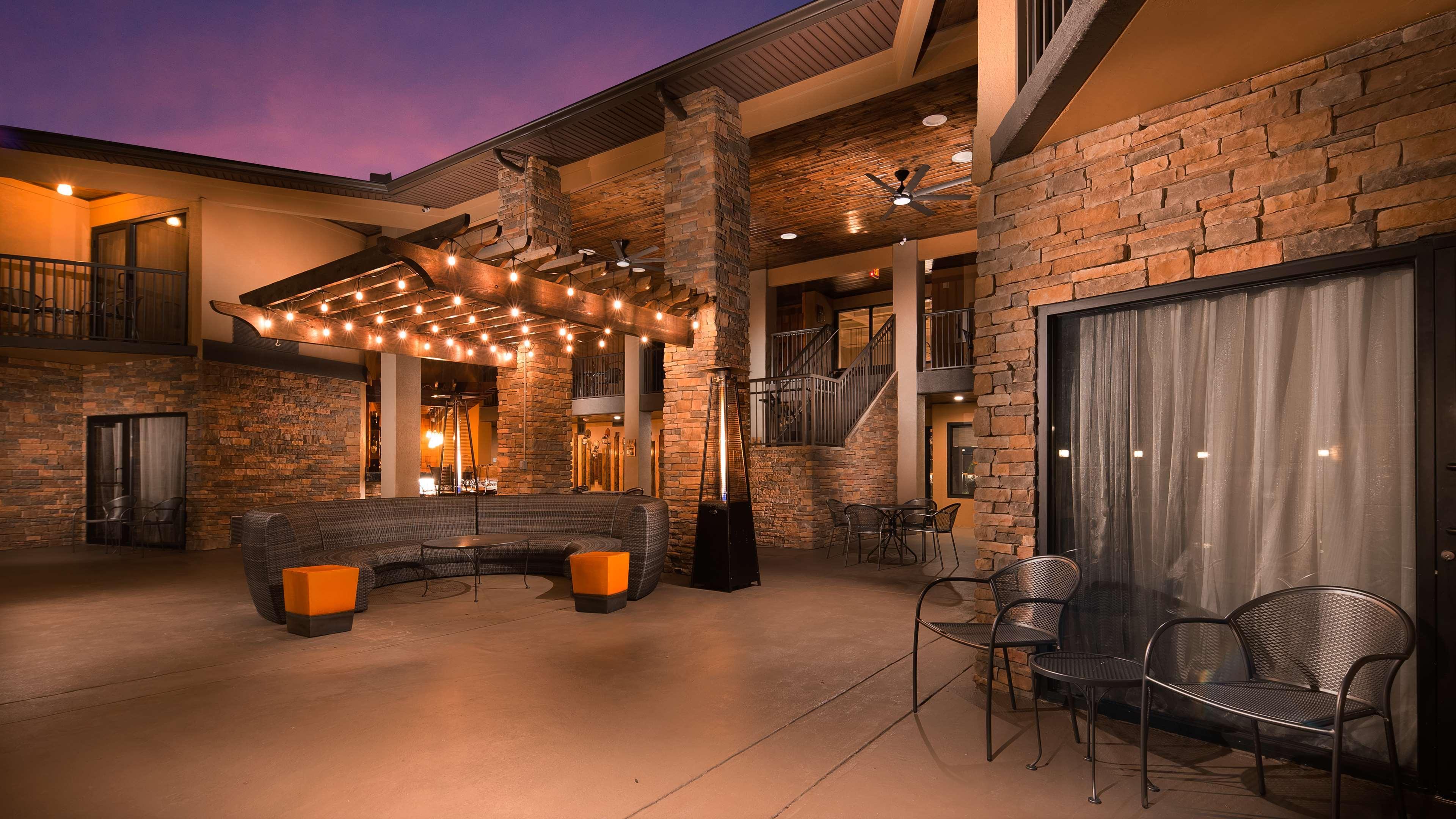 Best Western Warm Springs Hotel And Event Center Extérieur photo