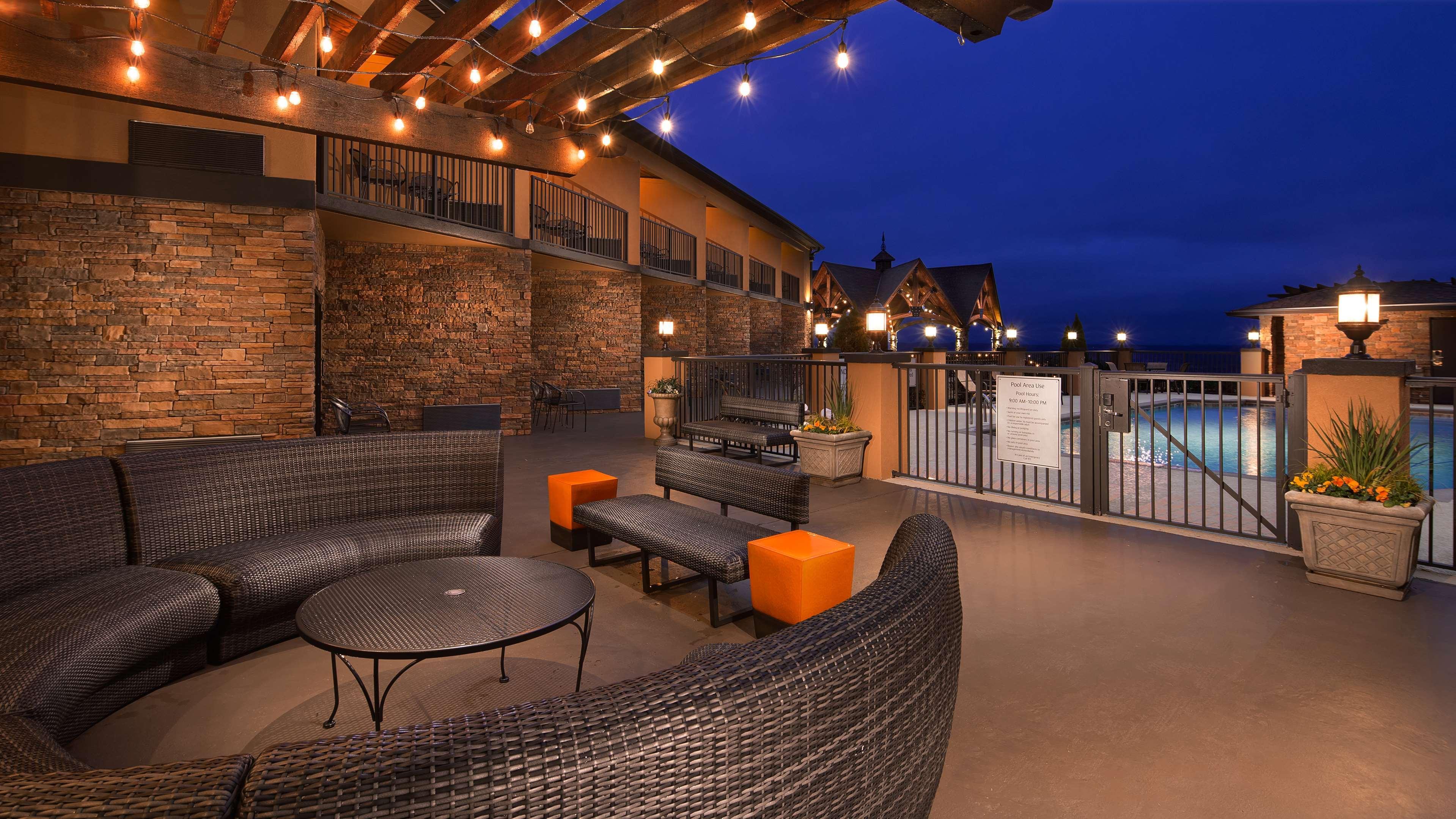 Best Western Warm Springs Hotel And Event Center Extérieur photo