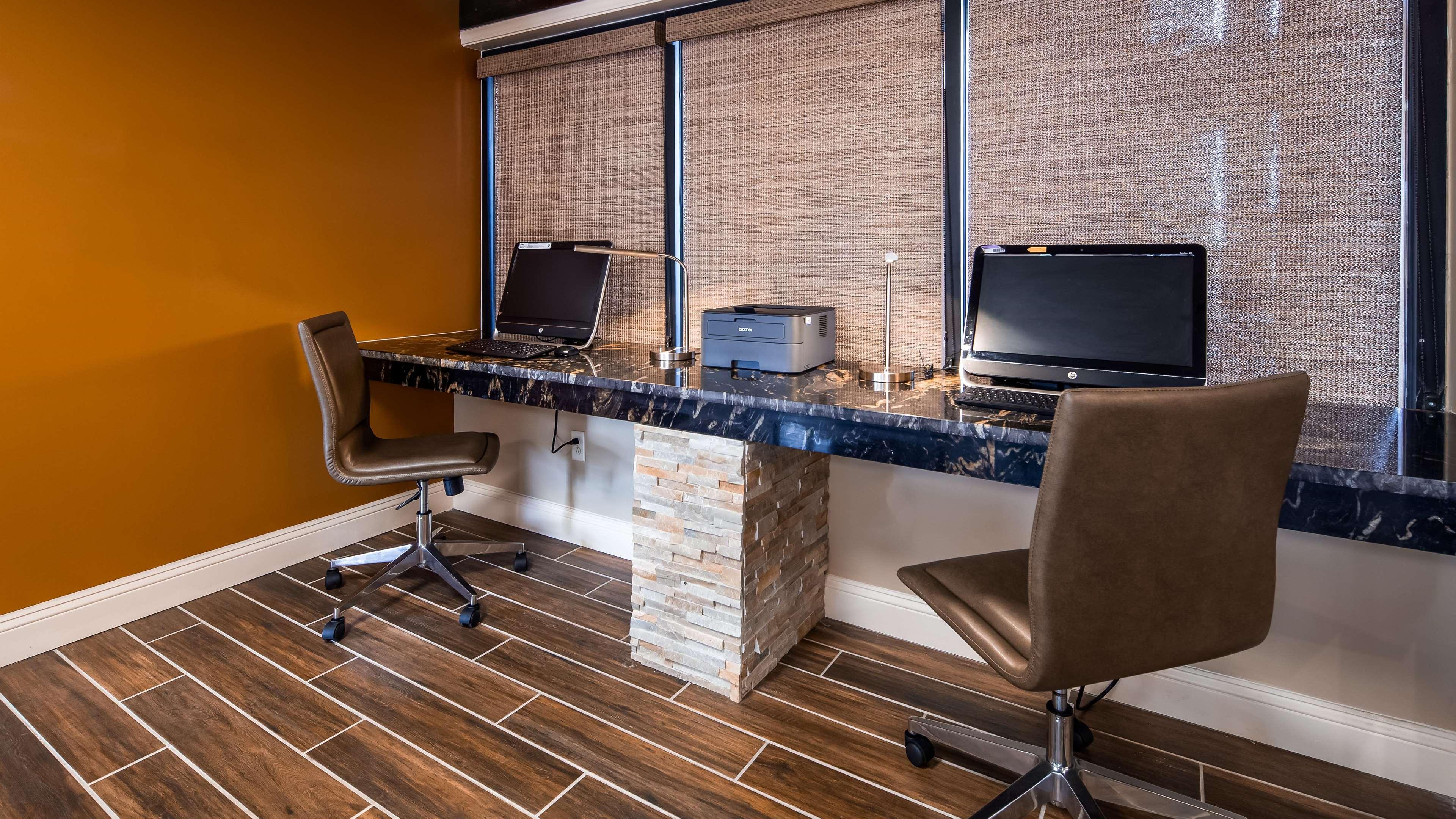 Best Western Warm Springs Hotel And Event Center Extérieur photo