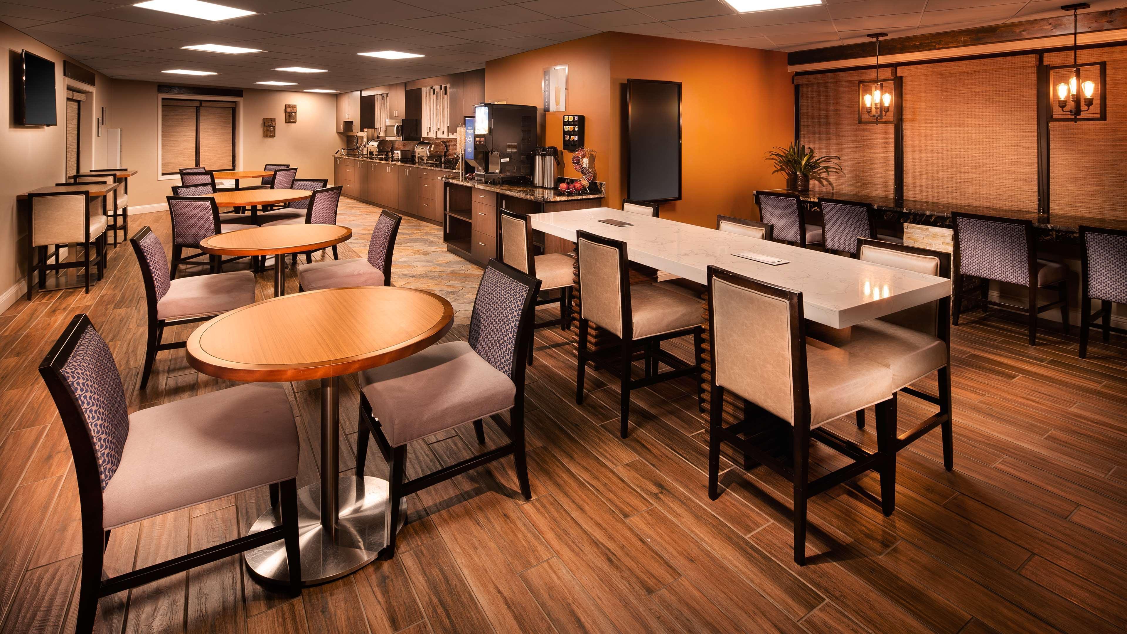 Best Western Warm Springs Hotel And Event Center Extérieur photo
