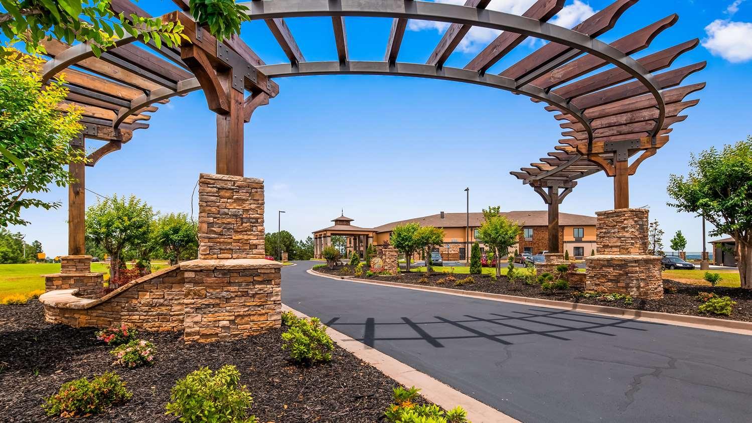 Best Western Warm Springs Hotel And Event Center Extérieur photo